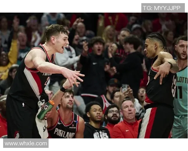 开拓者VS太阳首发：霍勒迪缺阵克里斯·穆雷提上首发 搭档克林根