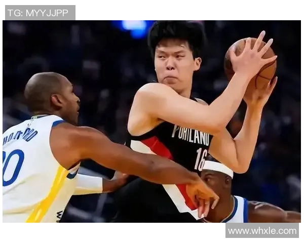 开拓者明日迎战国王，官方晒登机照杨瀚森现身